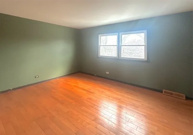 4th image of 17807 Grandview Dr, Hazel Crest, IL 60429 | MLS# 12588205