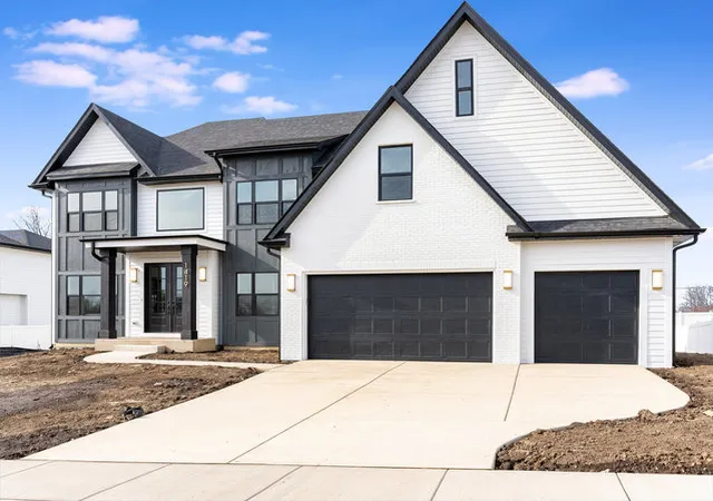 Photo 3 of Single family home for sale at 12843 Collina Ln, Lemont, IL 60439 | MLS# 12588608 | Listing updated on 2026-04-26