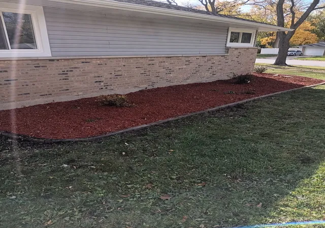 Photo 3 of Single family home for sale at 531 Wildwood Dr, Park Forest, IL 60466 | MLS# 12588651 | Listing updated on 2026-08-30