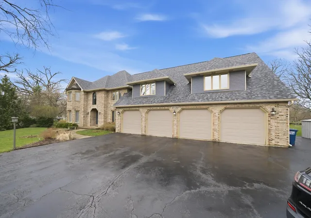 Photo 4 of Single family home for sale at 23w350 Pelham Ct, Naperville, IL 60540 | MLS# 12588778 | Listing updated on 2026-09-15