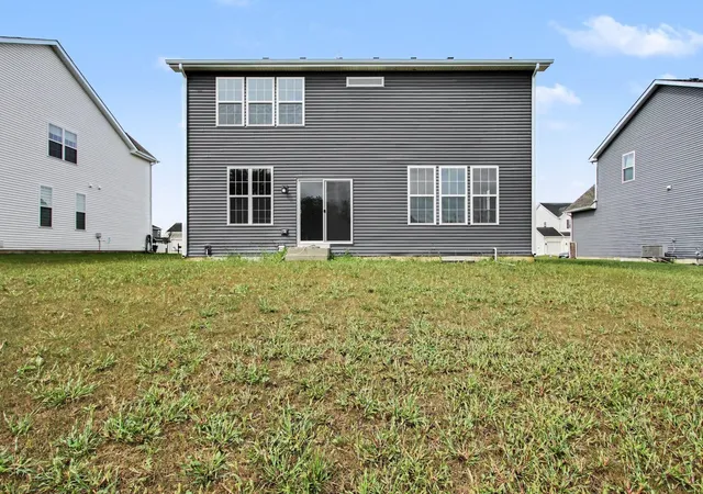 Photo 4 of Single family home for sale at 11453 Clyde Dr, Crown Point, IN 46307 | MLS# 12588799 | Listing updated on 2026-09-23