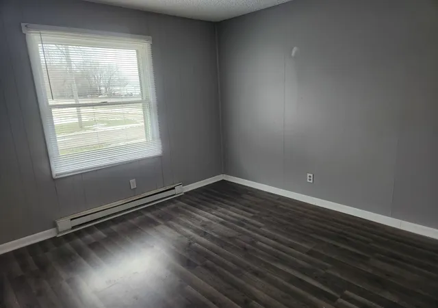 Listing Photo 2 - Condo for sale in building located at 201-203 S Maple St, Magnolia, IL 61336 - Unit #
