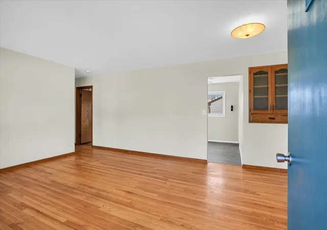 Photo 31 of Single family home for sale at 9 Glenview Dr, Decatur, IL 62521 | MLS# 12589644 | Listing updated on 2026-07-15