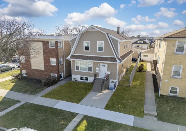 3rd image of 2618 N 73Rd Ave, Elmwood Park, IL 60707 | MLS# 12589653