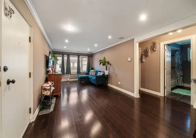 Photo 4 of Condo for sale at 6630 W 95th Street #3D, Oak Lawn, IL 60453 | MLS# 12589918 | Listing updated on 2026-05-29