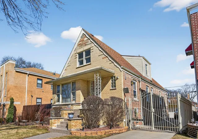 Homes for sale in Chicago, IL | 8407 S Wolcott Ave, Chicago, IL 60620 | MLS# 12590010