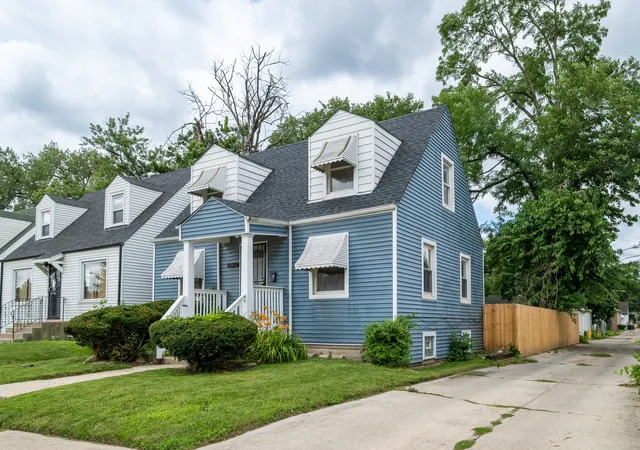 2nd image of 12416 S Princeton Ave, Chicago, IL 60628 | MLS# 12590289