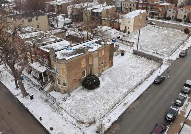 3rd image of 4300 W Gladys Ave, Chicago, IL 60624 | MLS# 12590469