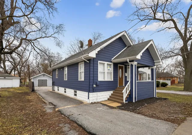 Homes for sale in South Holland, IL | 15661 State St, South Holland, IL 60473 | MLS# 12590747
