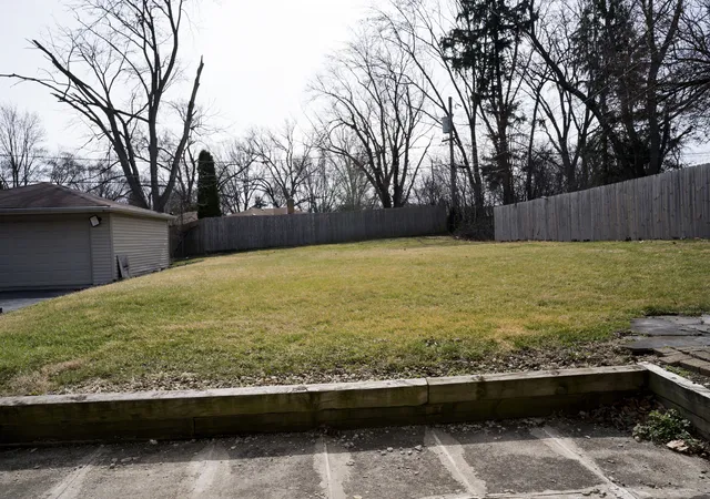 10th image of 3009 Longfellow Ave, Hazel Crest, IL 60429 | MLS# 12590874