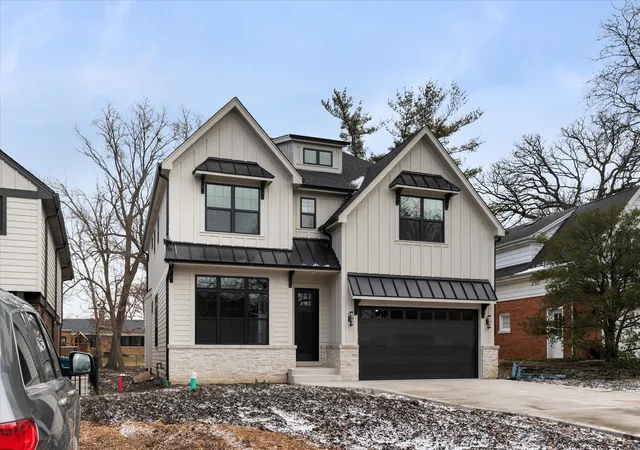 Homes for sale in Elmhurst, IL | 964 S Hillside Ave, Elmhurst, IL 60126 | MLS# 12590978