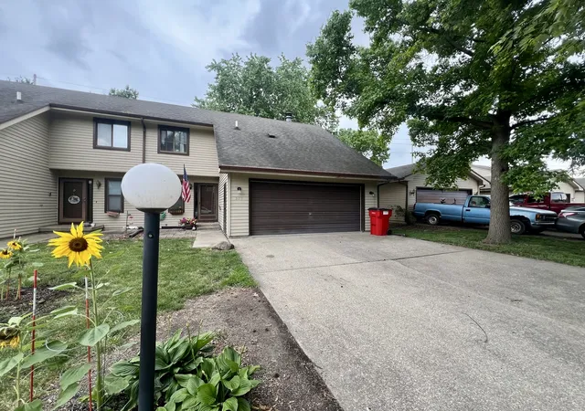 1st image of 803 Irvine Rd #803, Champaign, IL 61822 | MLS# 12591660