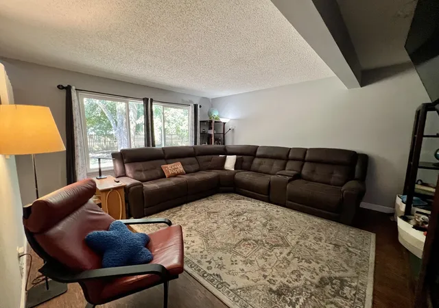 4th image of 803 Irvine Rd #803, Champaign, IL 61822 | MLS# 12591660