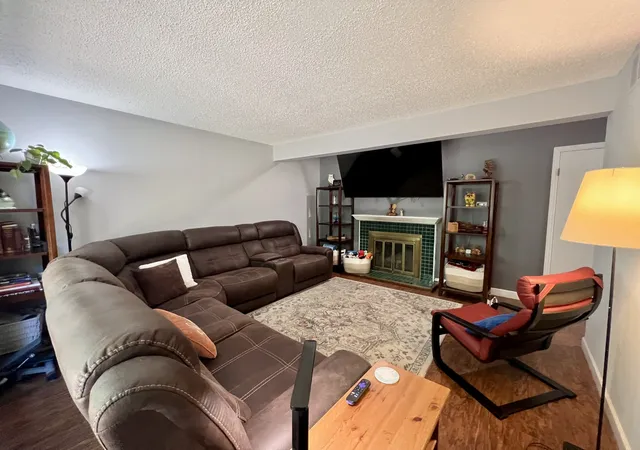 5th image of 803 Irvine Rd #803, Champaign, IL 61822 | MLS# 12591660