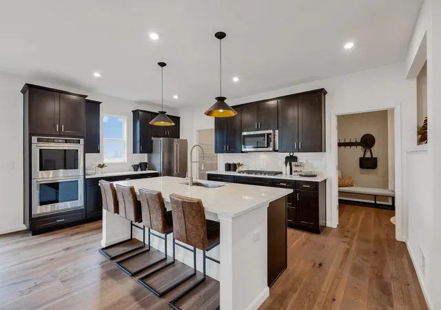 3rd image of 2547 Mallet Ct, Naperville, IL 60564 | MLS# 12591706