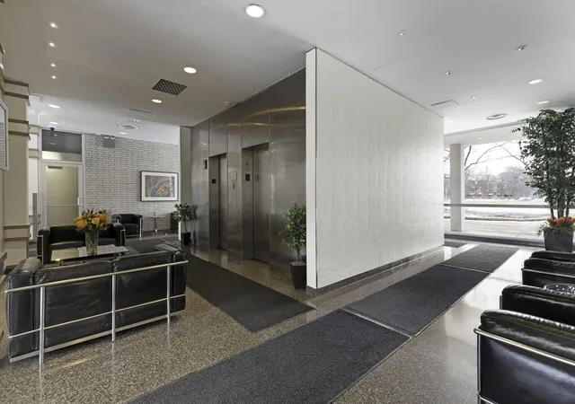 Homes for sale in Chicago, IL | 601 E 32Nd St #1001, Chicago, IL 60616 | MLS# 12591875