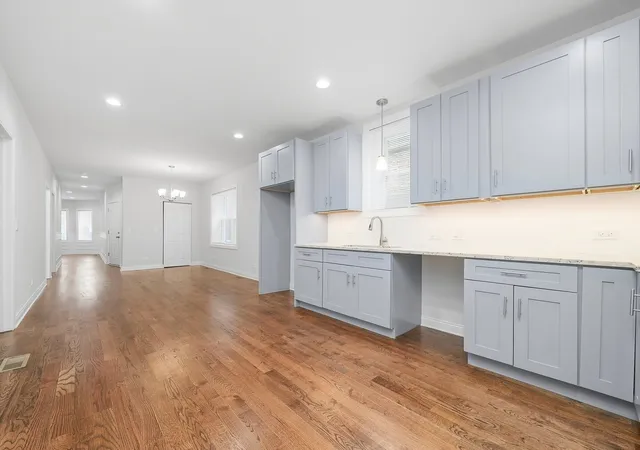 Photo 3 of Sale Pending at 8722 S Kingston Ave, Chicago, IL 60617 | MLS# 12592761 | Listing updated on 2026-09-06