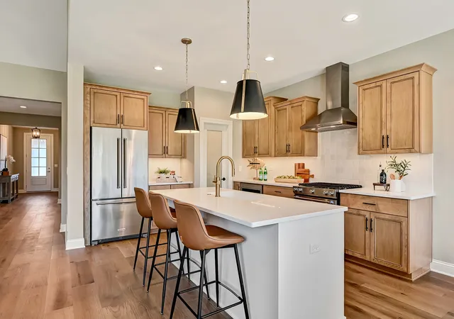 3rd image of 14112 S Cardiff Ct #48, Homer Glen, IL 60491 | MLS# 12592820
