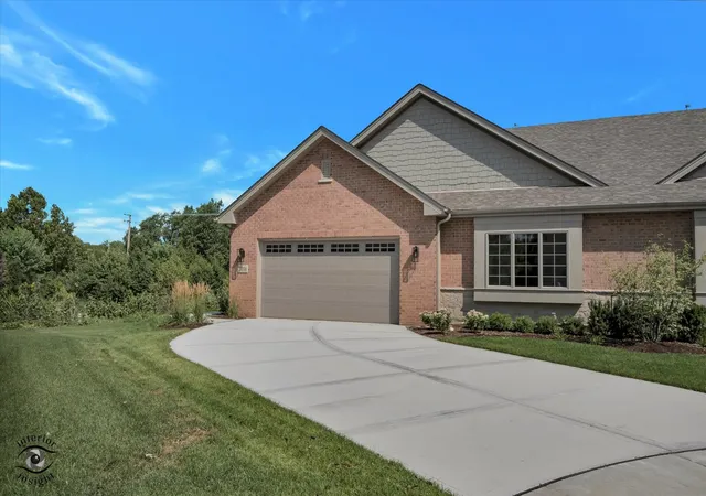 Photo 1 of Townhouse for sale at 20336 Mackinac Point Dr, Frankfort, IL 60423 | MLS# 12592825 | Listing updated on 2026-08-02