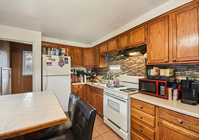 Photo 4 of Single family home for sale at 2850 E 94th Street, Chicago, IL 60617 | MLS# 12593502 | Listing updated on 2026-07-21