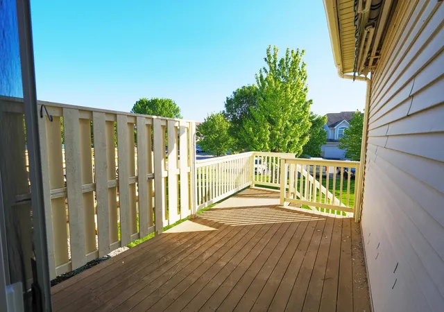 2nd image of 1150 Park Dr, Lake Geneva, WI 53147