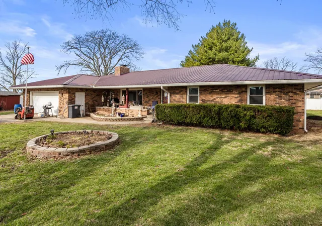 Photo 1 of Single family home for sale at 5 Truman Ct, Philo, IL 61864 | MLS# 12593729 | Listing updated on 2026-09-28