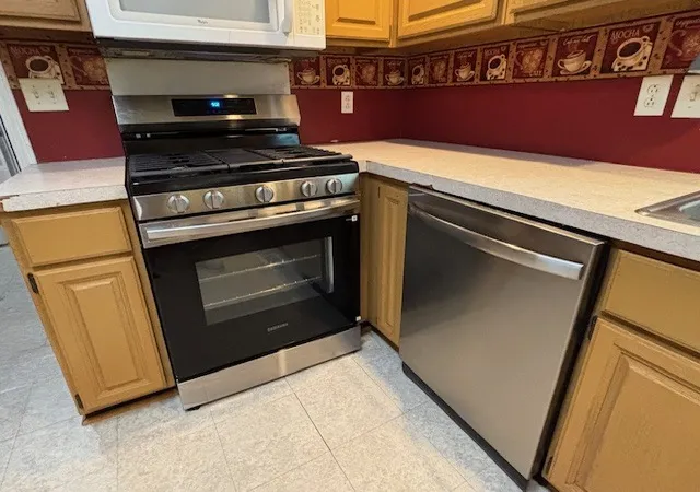 Photo 4 of Single family home for sale at 5 Truman Ct, Philo, IL 61864 | MLS# 12593729 | Listing updated on 2026-09-28