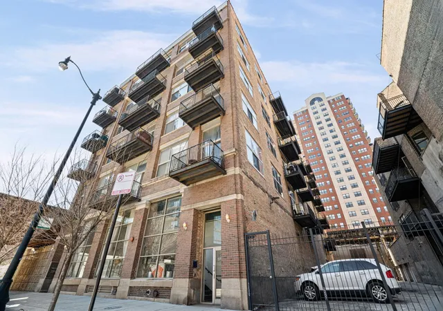 Homes for sale in Chicago, IL | 1528 S Wabash Ave #304, Chicago, IL 60605 | MLS# 12593768