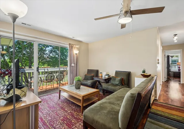 Homes for sale in Vernon Hills, IL | 166 Hemingway Ct #252, Vernon Hills, IL 60061 | MLS# 12593804