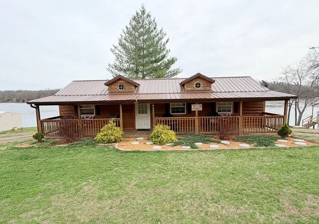 Photo 3 of Single family home for sale at 845 Lakeview Rd, Galatia, IL 62935 | MLS# 12594236 | Listing updated on 2026-10-12