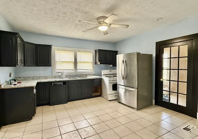 5th image of 203 W 12Th, Metropolis, IL 62960 | MLS# 12594293