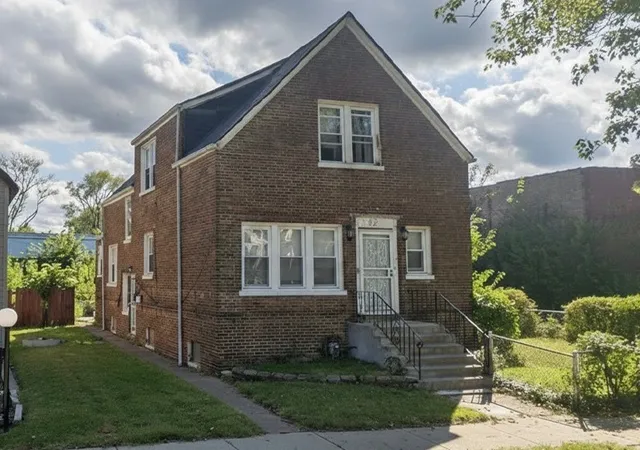 3rd image of 125 W 114th St, Chicago, IL 60628 | MLS# 12594364