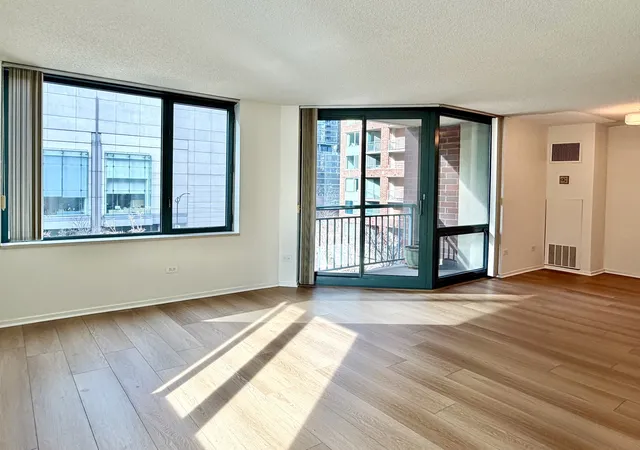 4th image of 480 N Mcclurg Ct, Chicago, IL 60611