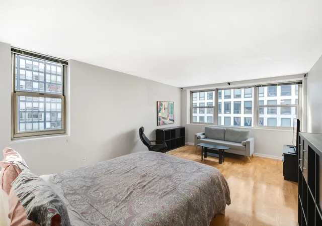 Homes for sale in Chicago, IL | 253 E Delaware Pl #22B, Chicago, IL 60611 | MLS# 12595519