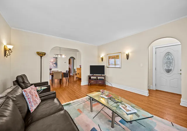 Homes for sale in Highland Park, IL | 1433 Glencoe Ave, Highland Park, IL 60035 | MLS# 12595695