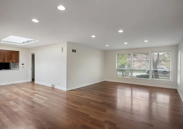 Photo 3 of Single family home for sale at 9200 Kedvale Ave, Skokie, IL 60076 | MLS# 12595796 | Listing updated on 2026-10-06