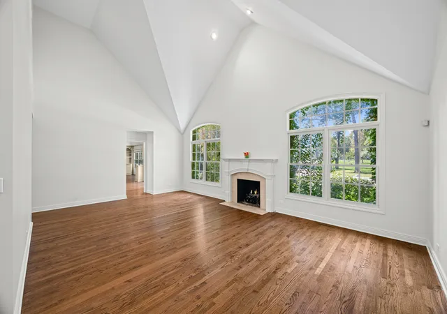 Photo 3 of Single family home for sale at 1735 Yale Ct, Lake Forest, IL 60045 | MLS# 12595870 | Listing updated on 2026-10-08