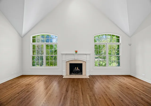 Photo 3 of Single family home for sale at 1735 Yale Ct, Lake Forest, IL 60045 | MLS# 12595870 | Listing updated on 2026-10-08