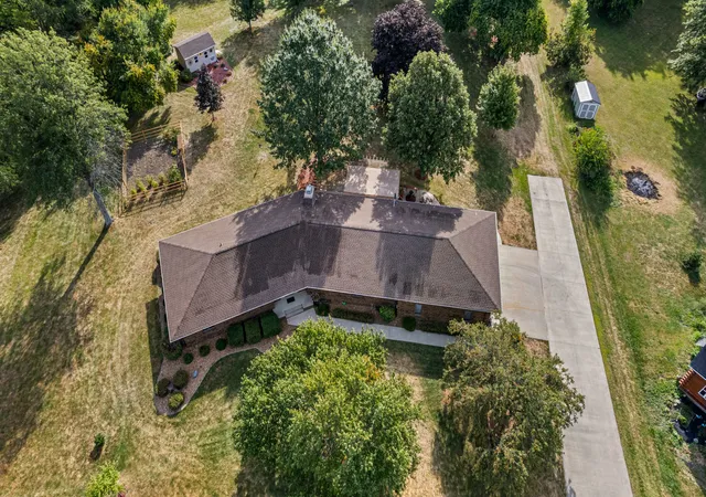 Homes for sale in Fisher, IL | 44 Glenbrook Ct, Fisher, IL 61843 | MLS# 12595922