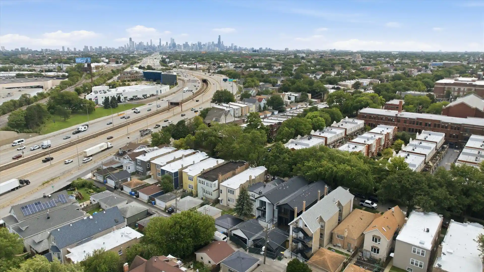Listing Photo 46 - Condo for sale in 3644 W Cornelia Ave located at 3644 W Cornelia Ave, Chicago, IL 60618 - Unit 3644 W Cornelia Ave