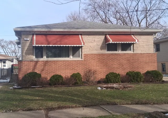 Homes for sale in Midlothian, IL | 14841 Trumbull Ave, Midlothian, IL 60445 | MLS# 12597073