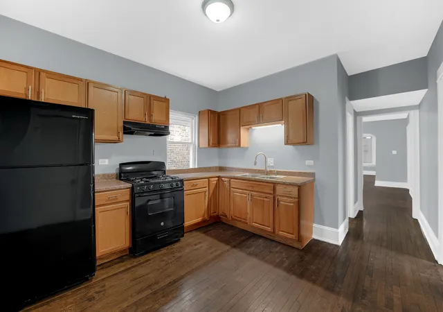3rd image of 7227 S Michigan Ave, Chicago, IL 60619 | MLS# 12597509