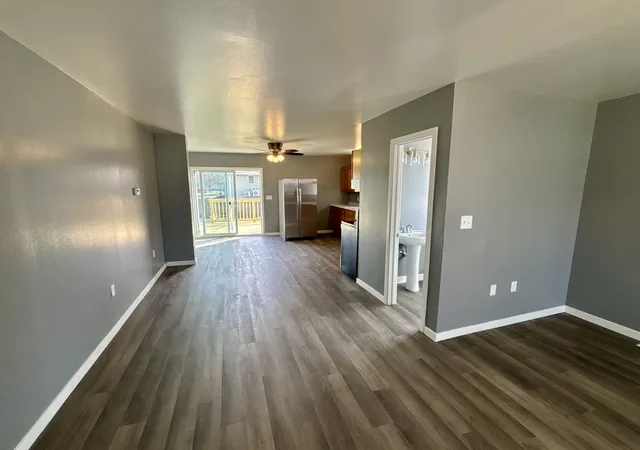 4th image of 702 4Th Ave, Ottawa, IL 61350 | MLS# 12597512