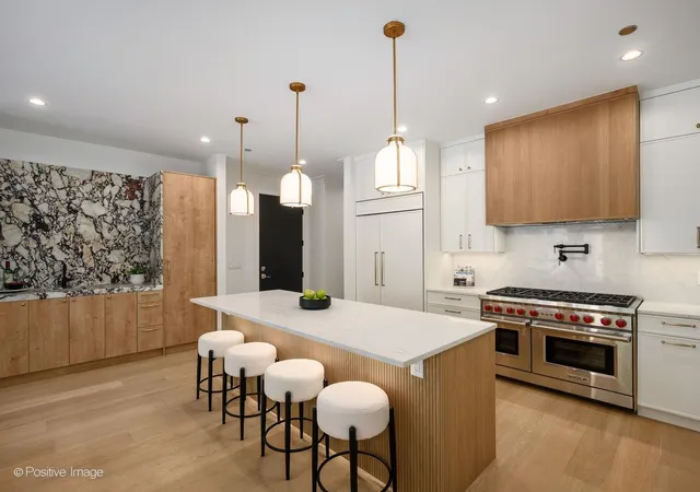 Photo 3 of Condo for sale at 1935 N Mohawk St #1S, Chicago, IL 60614 | MLS# 12597724 | Listing updated on 2026-10-01