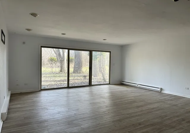 Photo 3 of Single family home for sale at 2507 Lincoln Ave, Long Grove, IL 60047 | MLS# 12597999 | Listing updated on 2026-04-29