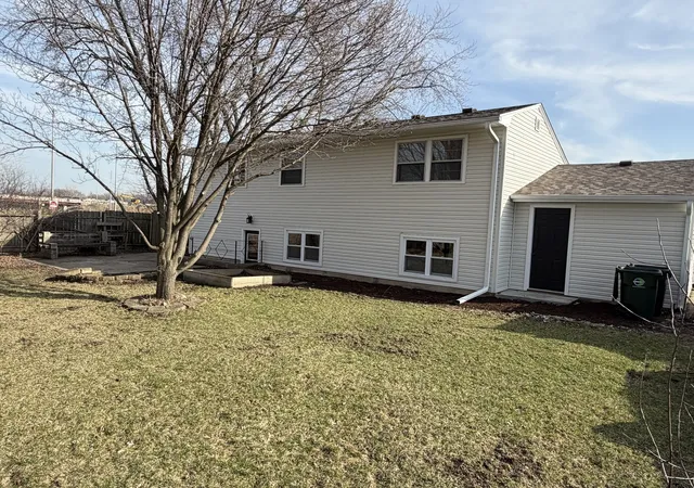 Photo 3 of Sale Pending at 1534 E Palatine Rd, Palatine, IL 60074 | MLS# 12598206 | Listing updated on 2026-09-18