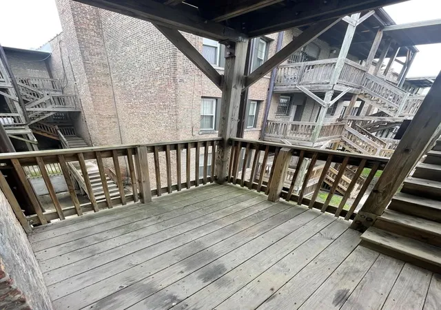 Homes for sale in Chicago, IL | 4354 W Washington Boulevard, Chicago, IL 60624 | Houzeo