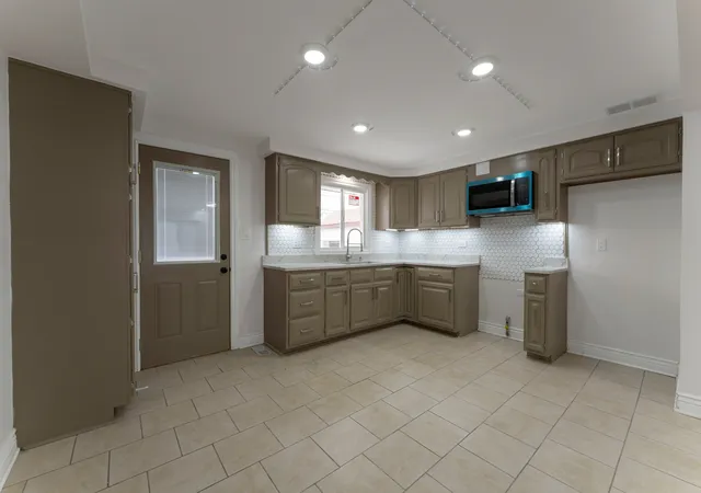 3rd image of 4515 W 88Th St, Hometown, IL 60456 | MLS# 12598302