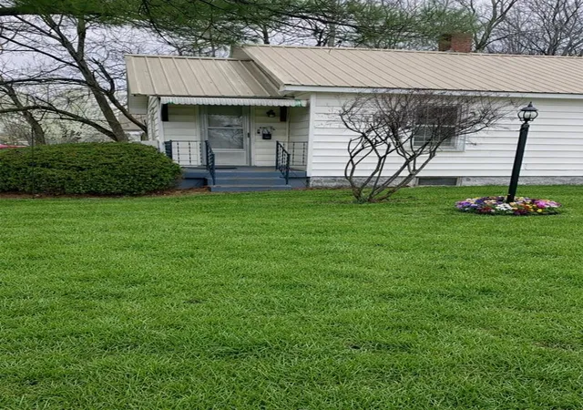 Photo 1 of Single family home for sale at 1018 S 25th Street, Mt Vernon, IL 62864 | MLS# 12598355 | Listing updated on 2026-08-28
