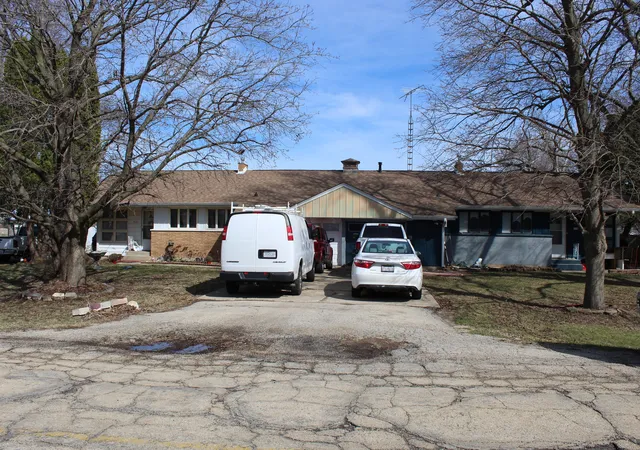 Photo 1 of Multi family home for sale at 402 N East St, Somonauk, IL 60552 | MLS# 12598443 | Listing updated on 2026-04-25